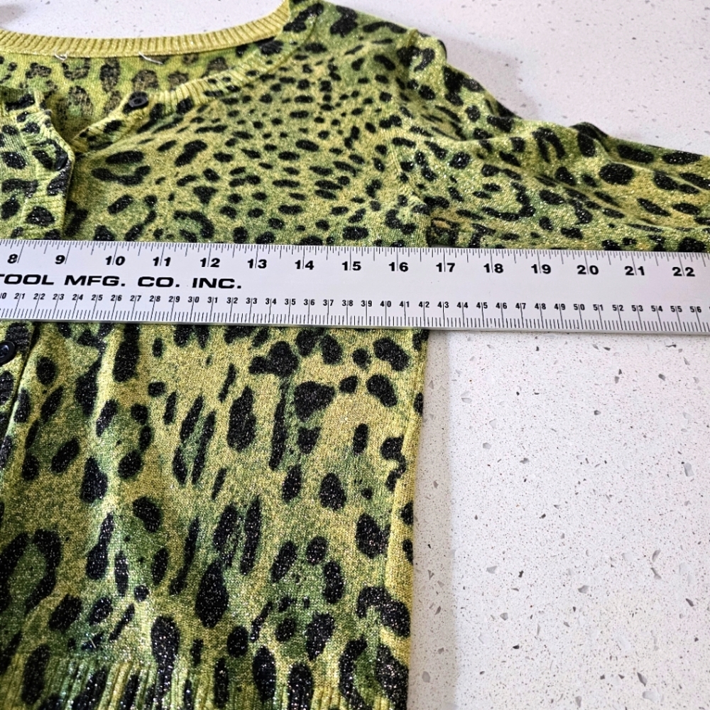 Jigsaw lurex cardigan in green and leopard print. Size 10-12 - Picture 6 of 7